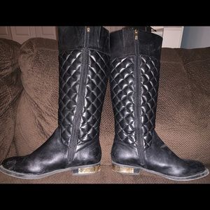 Used designer Vince Camuto Leather Boots
